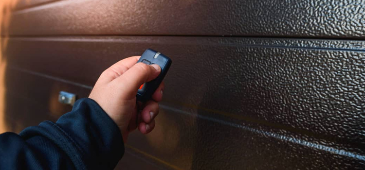 automatic door opener with remote control in Woodland