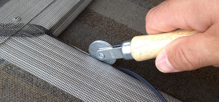 metal screen door repair in Woodland